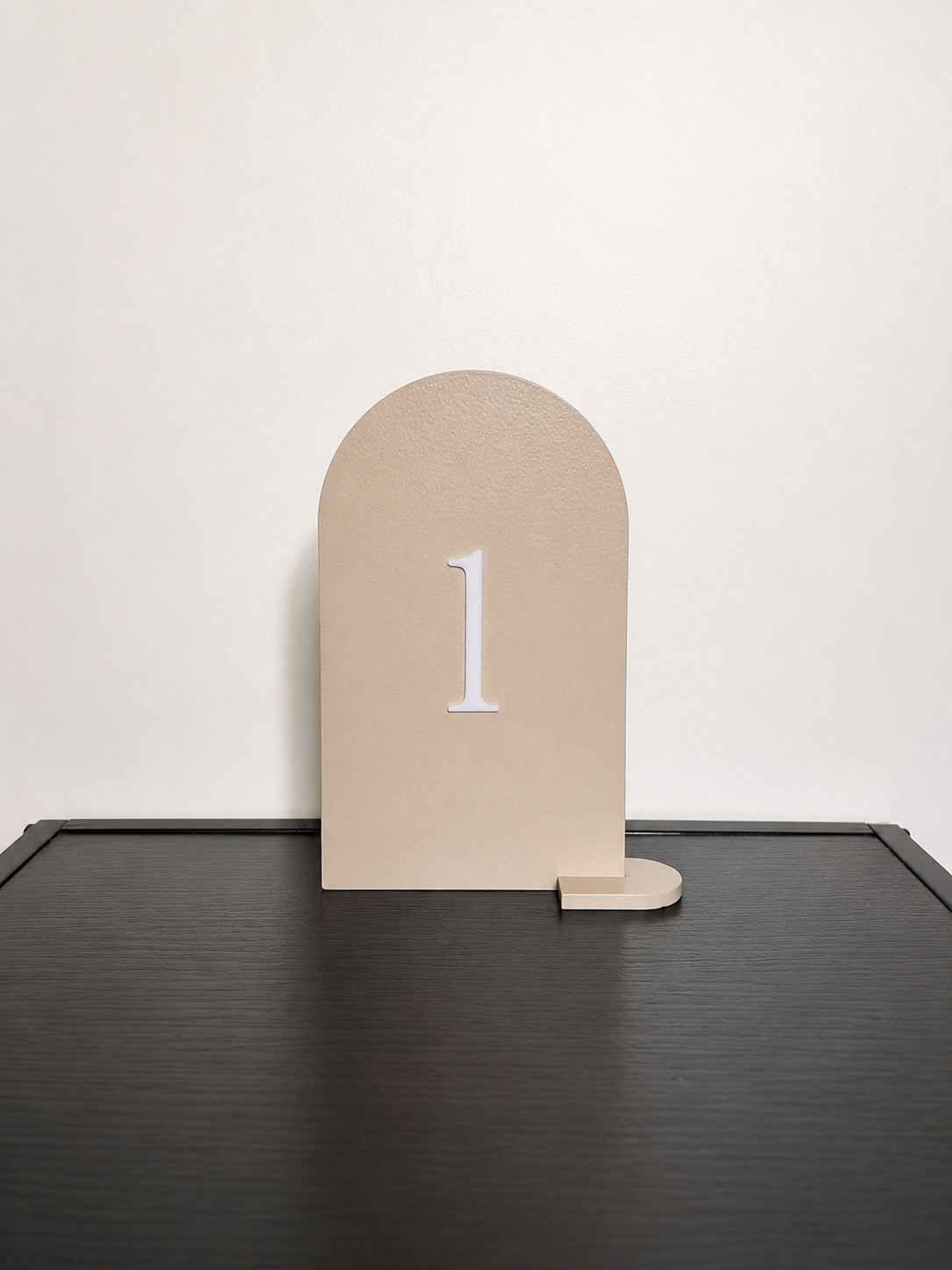 Tischnummer beige